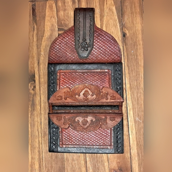 Source Unknown Other - Vintage Hand Tooled Leather Bifold